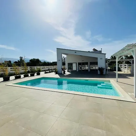 Villa INN-2